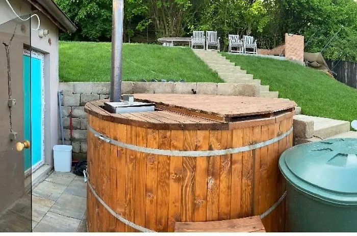 Campervan Romantic Getaway In Old Town Μπρασόβ