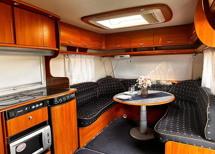 Campervan Romantic Getaway In Old Town